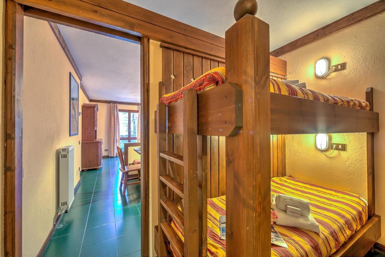 Grange Hike & Ski Sestriere Apartments - Happy Rentals المظهر الخارجي الصورة