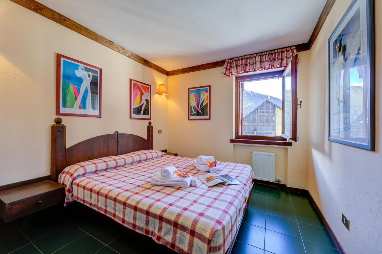 Grange Hike & Ski Sestriere Apartments - Happy Rentals المظهر الخارجي الصورة