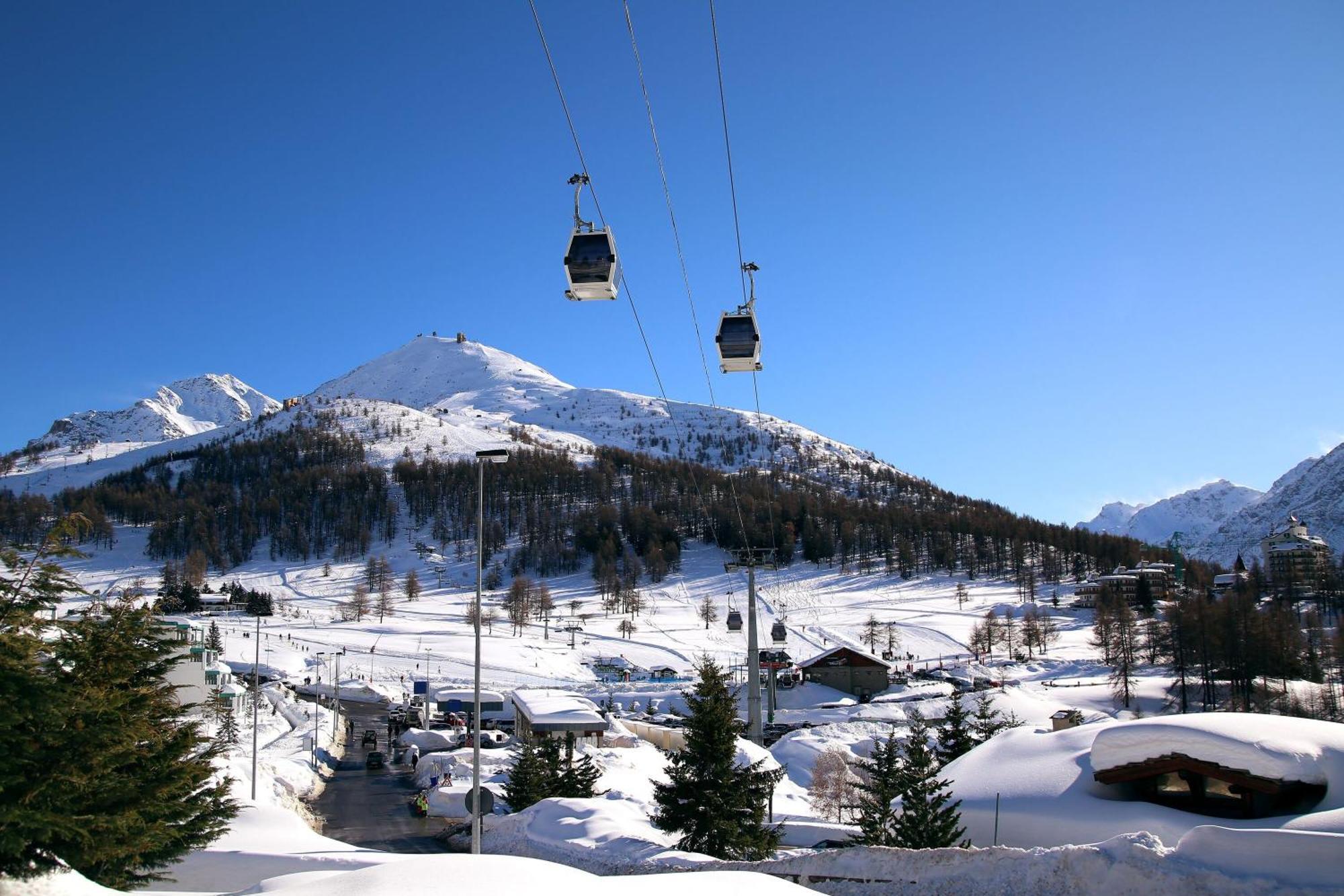 Grange Hike & Ski Sestriere Apartments - Happy Rentals المظهر الخارجي الصورة